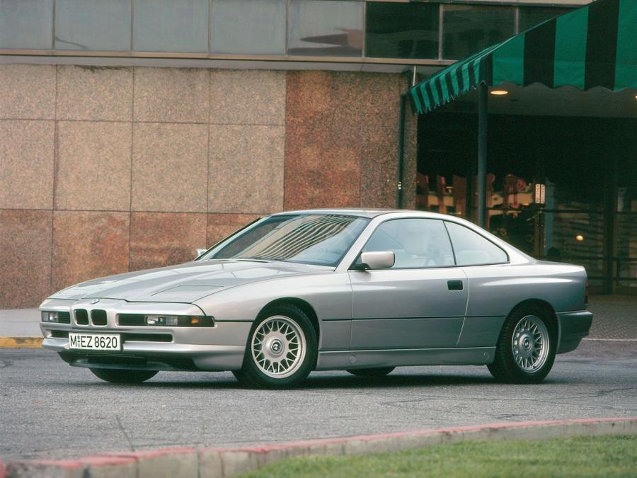  BMW 850i 1989 года  (фото 9 из 27)